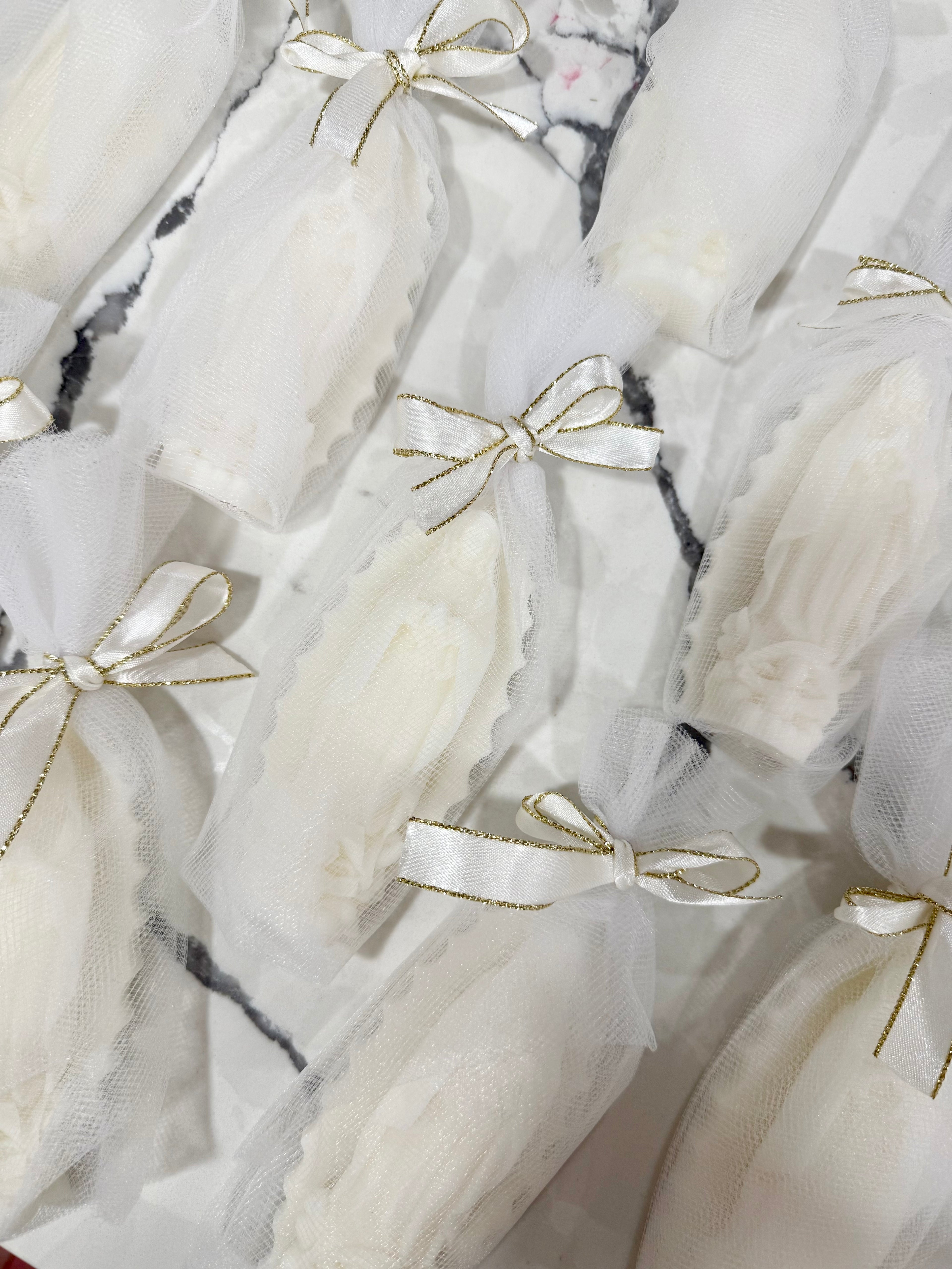 Virgen Mary Favors (Dozen)